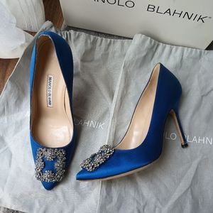 Manolo Blahnik Hangisi pumps